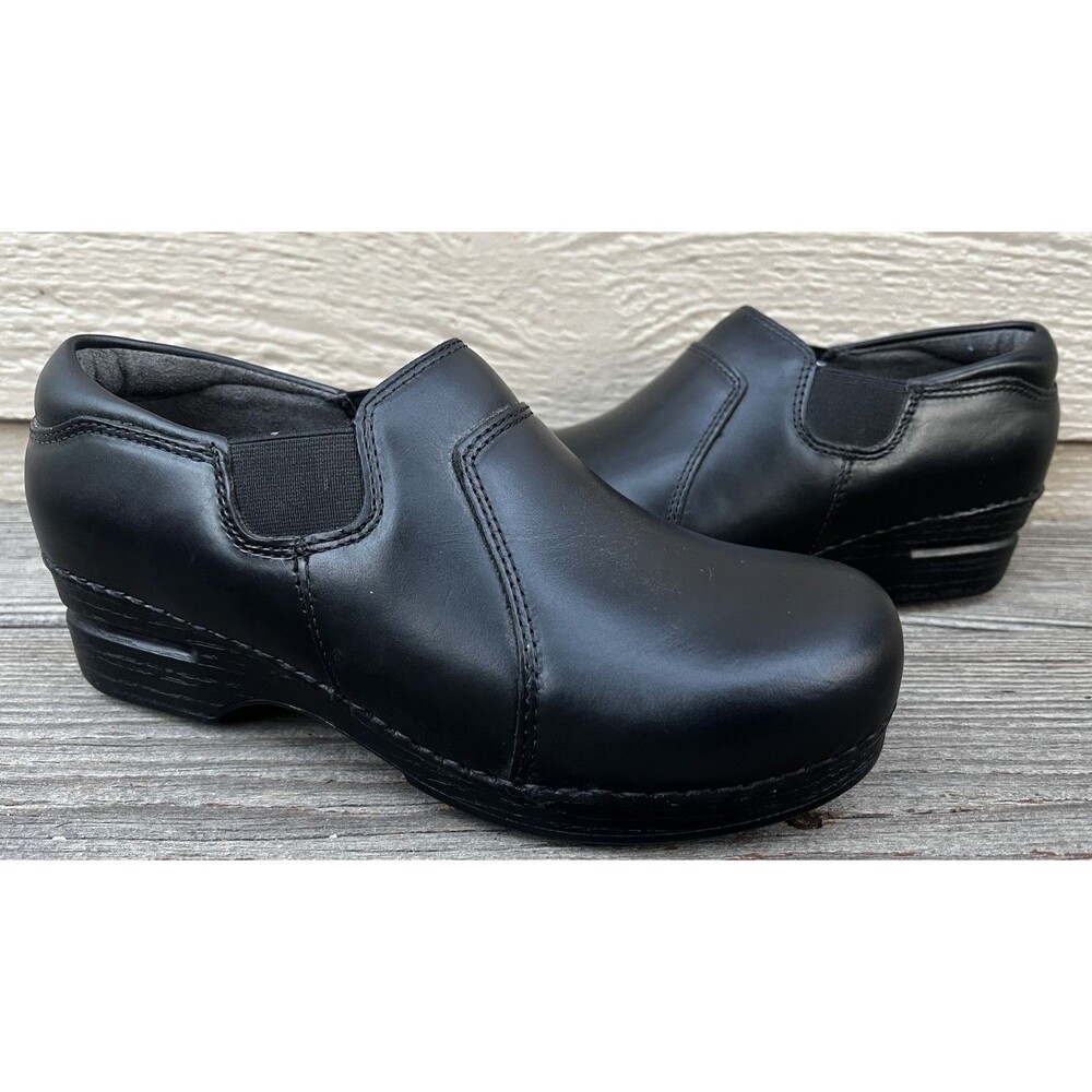 Dansko XP Women's 37 US 6.5-7 Black Leather Clogs Slip Resistant